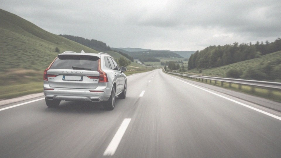 Co zapewnia system zapobiegający zjechaniu z drogi w Volvo XC60?